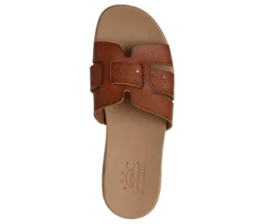 Bobs Desert Kiss Low – styl z ćwiekami