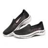 Go Walk Arch Fit „Black White”