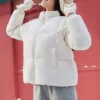 Krótka kurtka puchowa z serii Lifestyle „White”