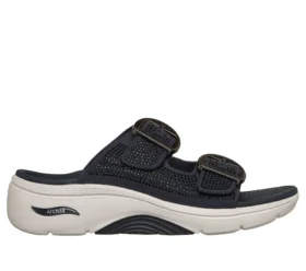 Martha Stewart: Sandały Go Walk Arch Fit 2.0 – prawdziwa atrakcja
