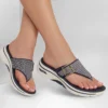 Sandały Go Walk Arch Fit 2.0 – Resort Day Sandały Go Walk Arch Fit 2.0 – Resort Day