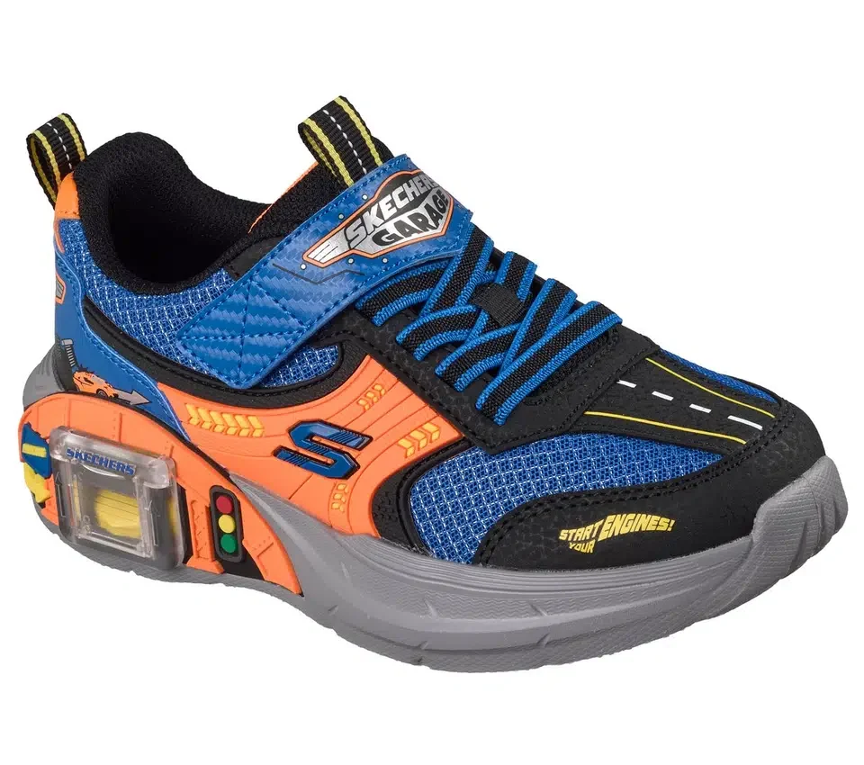 Skechers Garage Skechers Garage