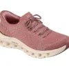 Skechers Slip-ins Martha Stewart: Arch Fit Glide-Step Pro – wyznaczają trendy Skechers Slip-ins Martha Stewart: Arch Fit Glide-Step Pro – wyznaczają trendy